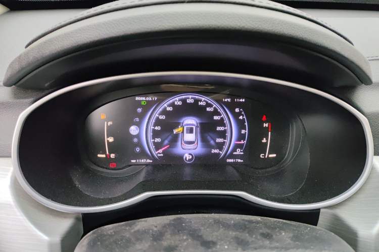 Used Geely Auto Emgrand X7 Sport 2018 1.8TD Automatic Two-Wheel Drive Smart Connect 4G Internet Edition