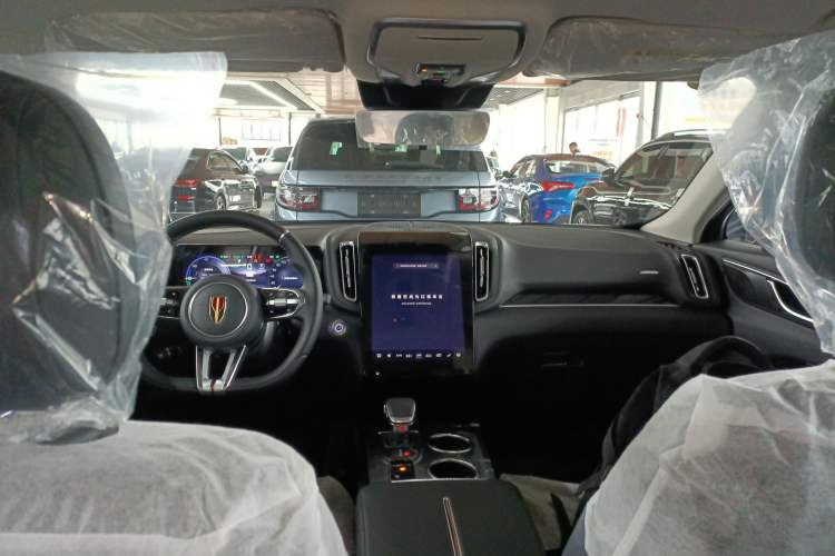 Used Hongqi HS3 PHEV 2025 Model PHEV 117km Jingwei PLUS Edition
