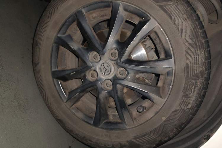 Used Mazda 3 Axela 2014 Sedan 1.5L Automatic Luxury Model