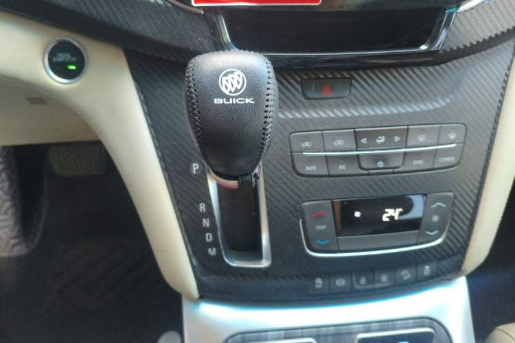 Used Buick GL8 2017 ES 28T Comfort Model China V Standard