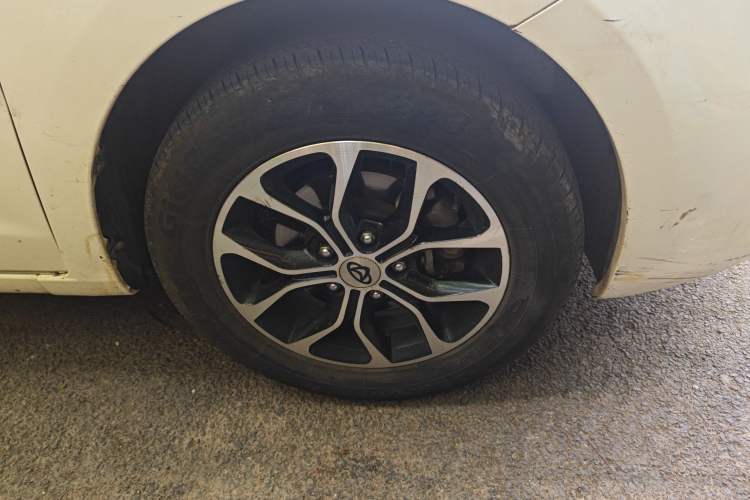 Used CHANGAN KAICHENG Oushang A600 2017 1.5L Manual Luxury Model Right Front Wheel Hub