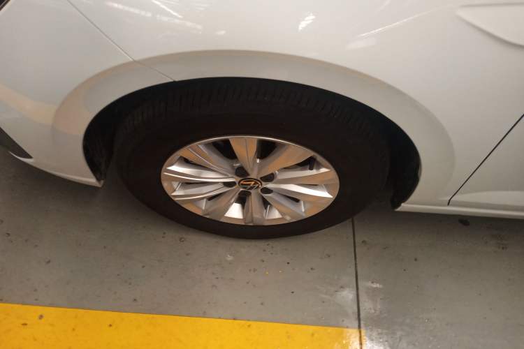 Used Volkswagen Lavida 2025 New Sharp 1.5L Outstanding New Edition Left Front Wheel Hub