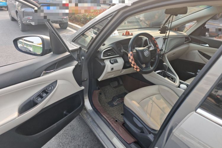 Used Buick GL6 2018 18T 6-Seater Elite Model Driver Seat