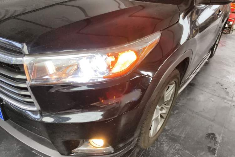 Used Toyota Highlander 2015 2.0T Four-Wheel Drive Luxury Edition 7-Seater
