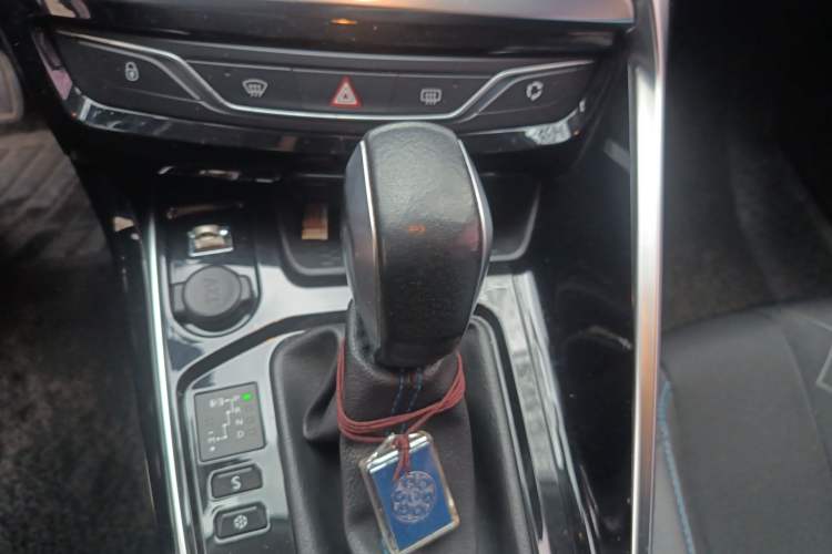 Used Peugeot 308 2016 1.6L Automatic Luxury Edition Gear Lever