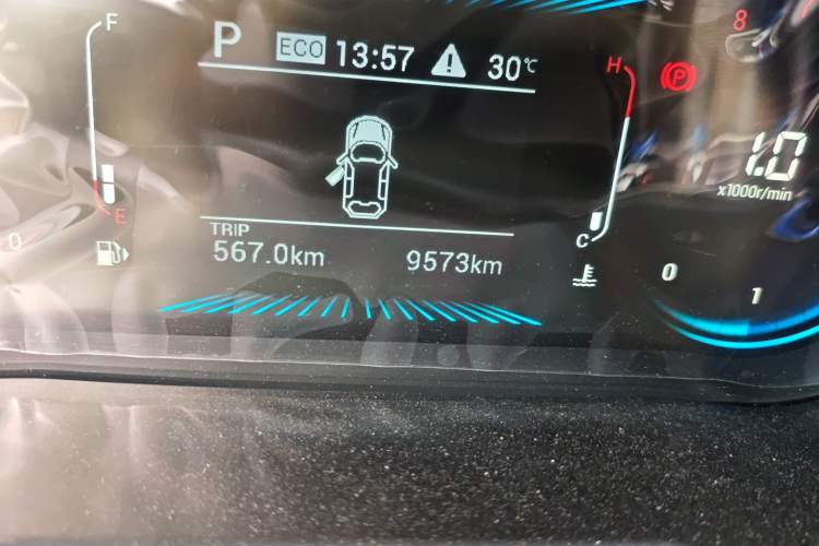 Used Soueast DX8S 2022 1.5T DCT Chieftain Edition 5 Seats
