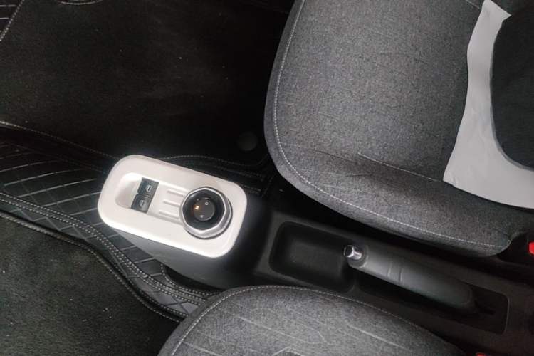 Used Geely Galaxy Panda 2023 Panda Mini 200km Endurance Bear