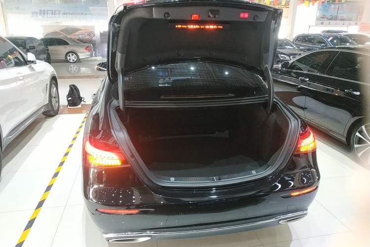 Used Mercedes-Benz E-Class 2021 Facelift E 300 L Stylish Edition