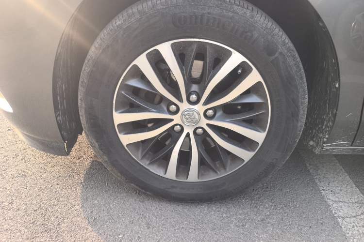 Used Buick GL8 2018 ES 28T Luxury Model China VI Standard
