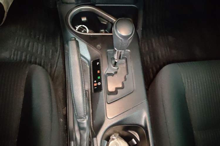 Used Toyota RAV4 2016 2.0L CVT Two-Wheel Drive Fashion Edition China V Standard