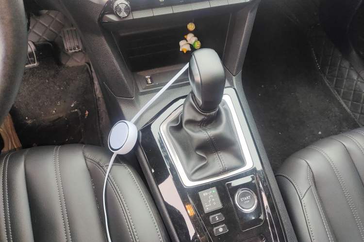 Used Peugeot 408 2022 1.6T Light-Chasing Edition
