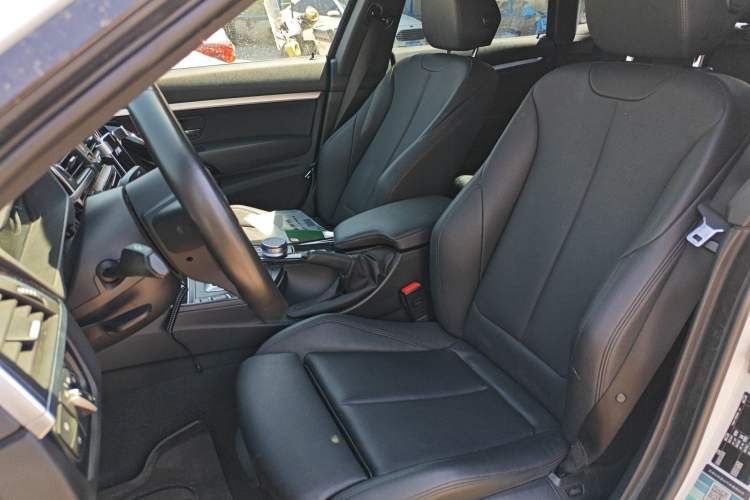 Used BMW 3 Series GT 2019 320i M Sport Package Left Front Seat