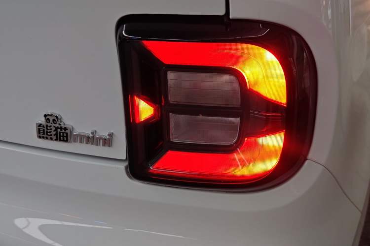 Used Geely Galaxy Panda 2024 Panda Mini 200km Endurance Bear