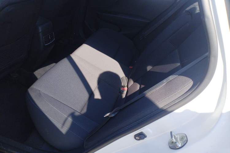 Used Hyundai Mistra 2014 1.8L Manual Comfort GL Model Left Rear Seat