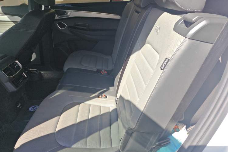 Used Volkswagen Talagon 2021 380TSI Four-Wheel Drive R-Line Touareg Edition
