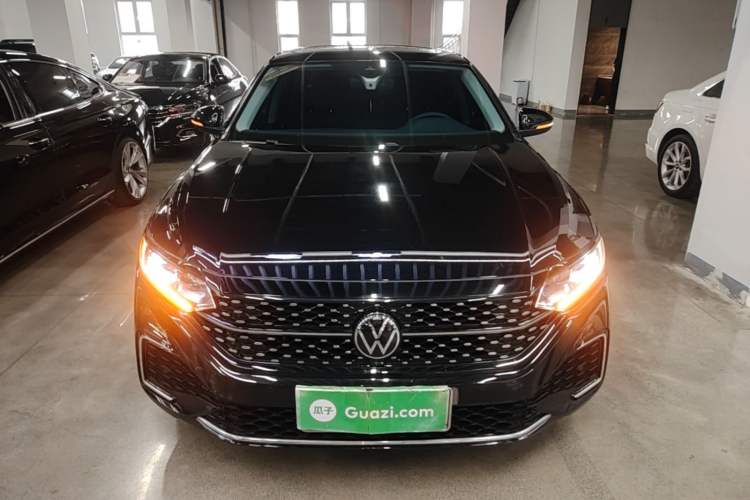 Used Volkswagen Passat 2022 330TSI Starry Luxury Edition
