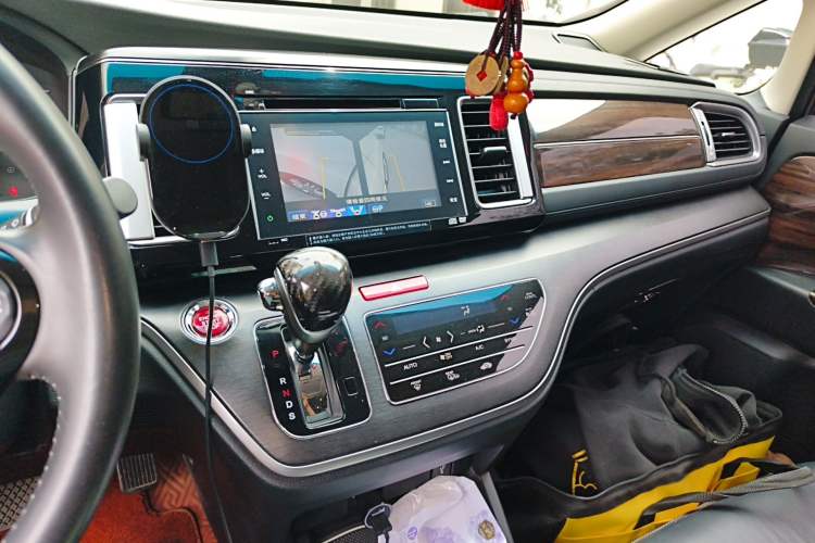 Used Honda Elysion 2016 2.4L Supreme Edition Audio And AC Panel