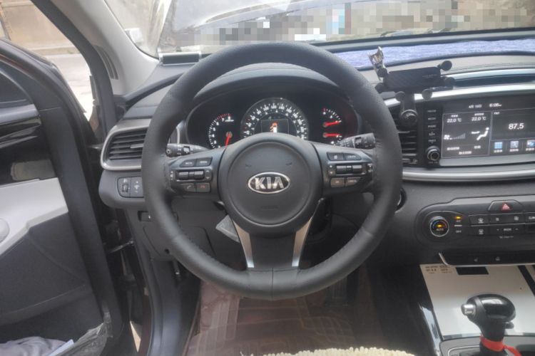 Used Kia Sorento 2015 Sorento L 2.4L Gasoline 4WD Elite Edition 5 Seats China IV Standard
