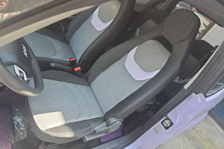 Used Chery QQ Ice Cream 2022 170km Sundae Phosphate Lithium-Ion Left Front Seat