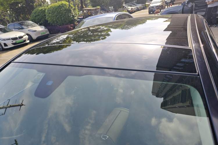 Used Mercedes-Benz E-Class New Energy 2022 Restyled E 350 e L Plug-in Hybrid Sports Sedan