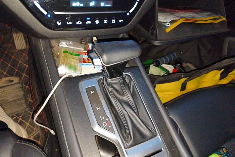 Used CHANGAN CS35PLUS 2021 Honor Million Edition 1.6L CVT Elite Model Gear Lever