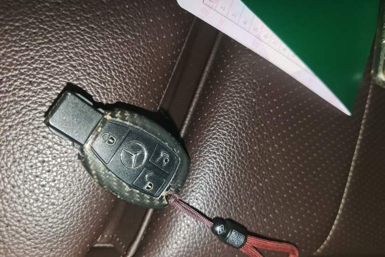 Used Mercedes-Benz GLC 2017 GLC 260 4MATIC Luxury Model Vehicle Key