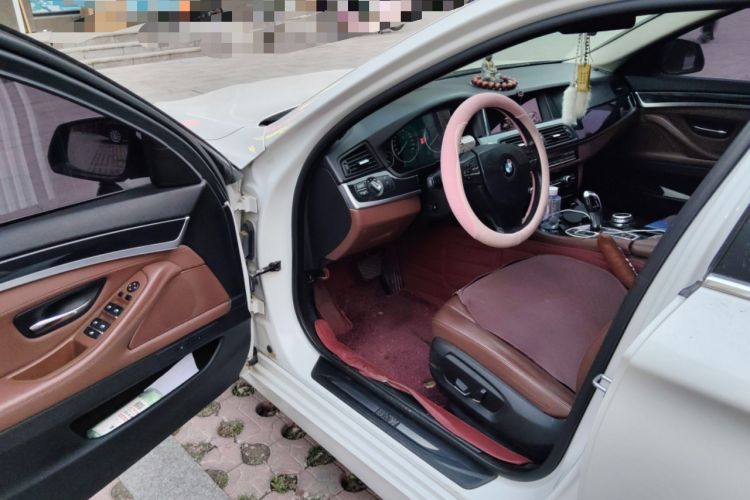 Used BMW 5 Series 2014 520Li Elegant Model
