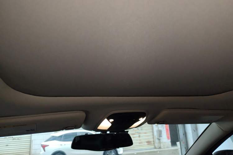 Used Infiniti QX50 2018 2.0T Two-Wheel Drive Fashion Edition
