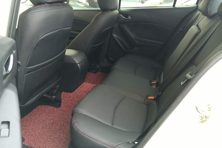 Used Mazda 3 Axela 2014 Sedan 1.5L Automatic Comfort Model Left Rear Seat