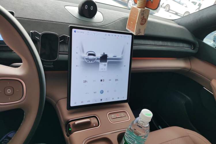 Used Nio EC6 2024 75 kWh