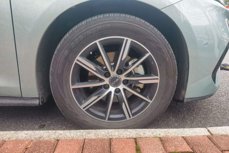 Used BYD Seal 06 New Energy 2025 DM-i Smart Drive 120KM Prestige Model
