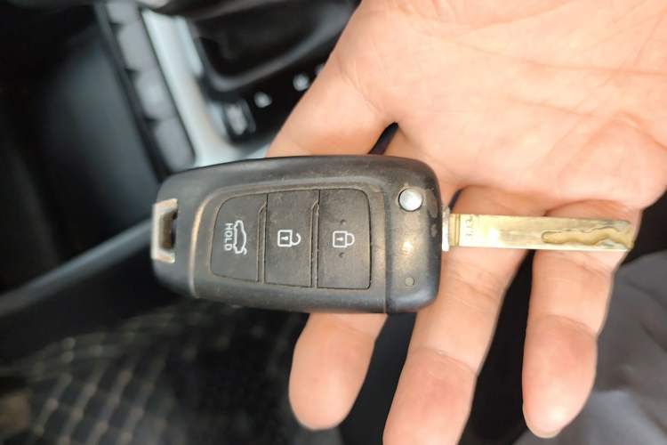 Used Hyundai Celesta 2018 1.6L Automatic GL Enjoyment Version China V Standard Vehicle Key