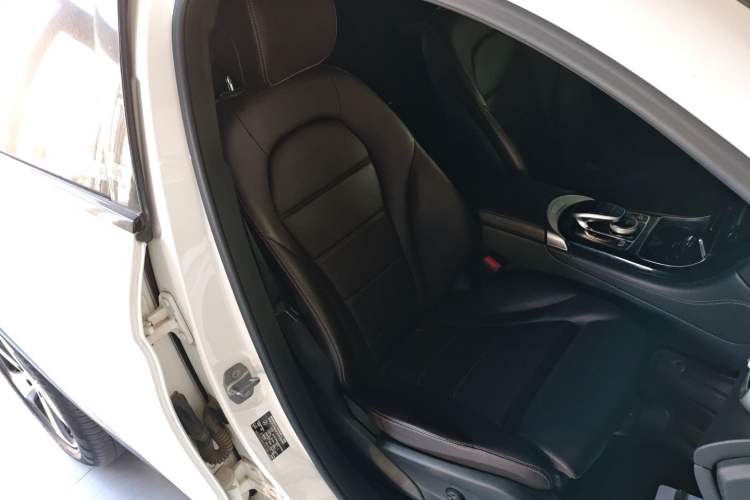 Used Mercedes-Benz GLC Coupe 2018 GLC 200 4MATIC Coupe SUV
