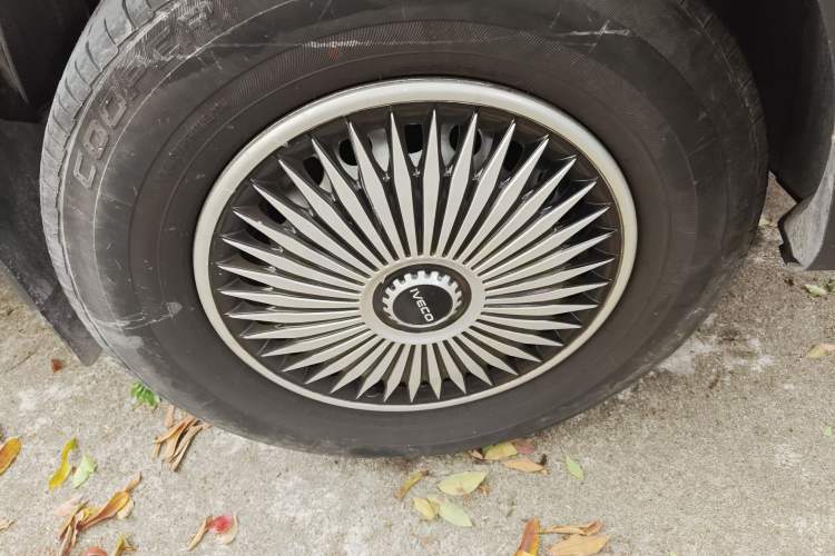 Used Iveco Eurocargo 2020 2.3T Manual Super-Rui Short Wheelbase High Roof High-Performance F1A