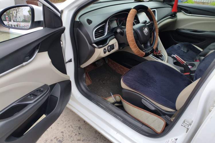 Used Buick GT 2017 15N Automatic Elite Version
