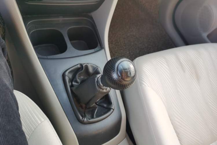 Used Everus S1 2014 1.3L Manual Comfort Edition
