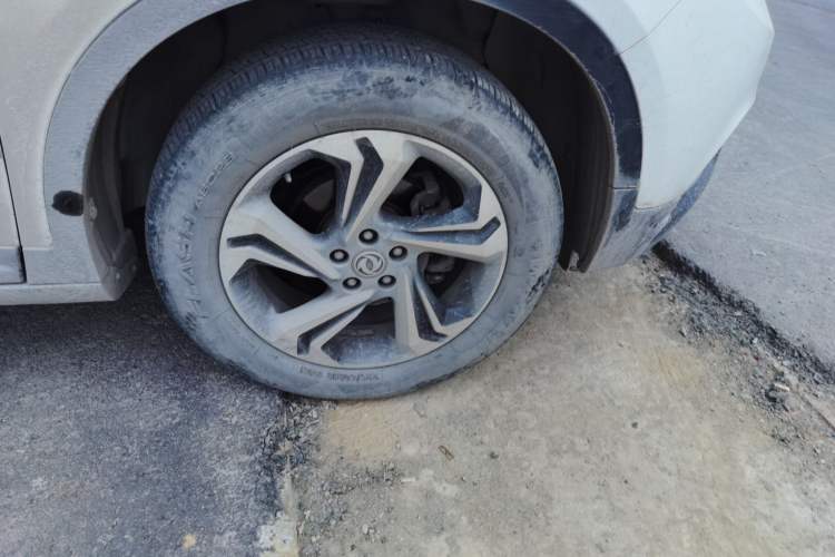 Used Dongfeng Aeolus AX7 2016 2.0L Automatic Zhiyi Trim Right Front Wheel Hub