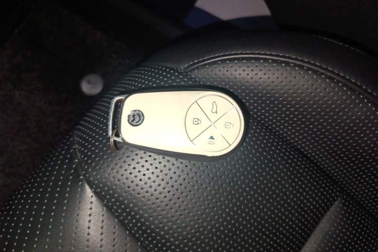 Used Nio ES8 2020 580 km Signature Edition 7-Seater Version Vehicle Key