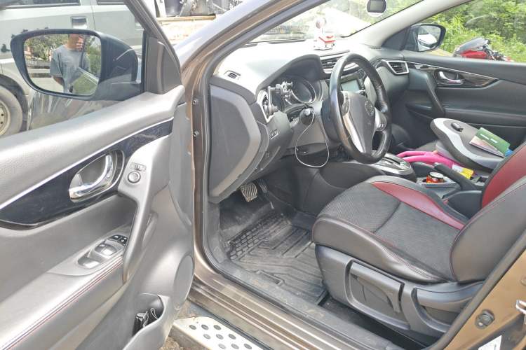 Used Nissan Qashqai 2017 2.0L CVT Smart Enjoyment Version China V Standard Driver Seat