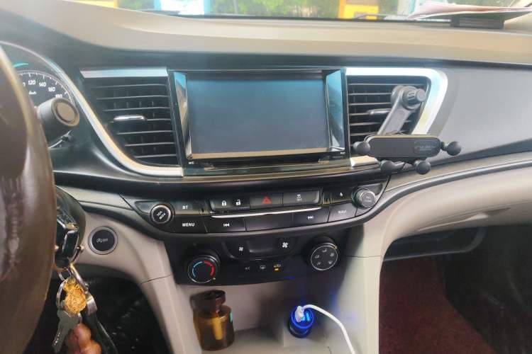 Used Buick GT 2015 15N Manual Entry-Level Trim Audio And AC Panel