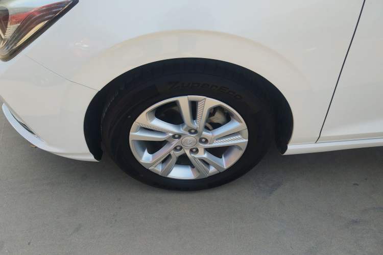Used CHANGAN Eado 2019 High-Energy Edition 1.6L GDI Manual Pioneer Model China VI Standard Left Front Wheel Hub