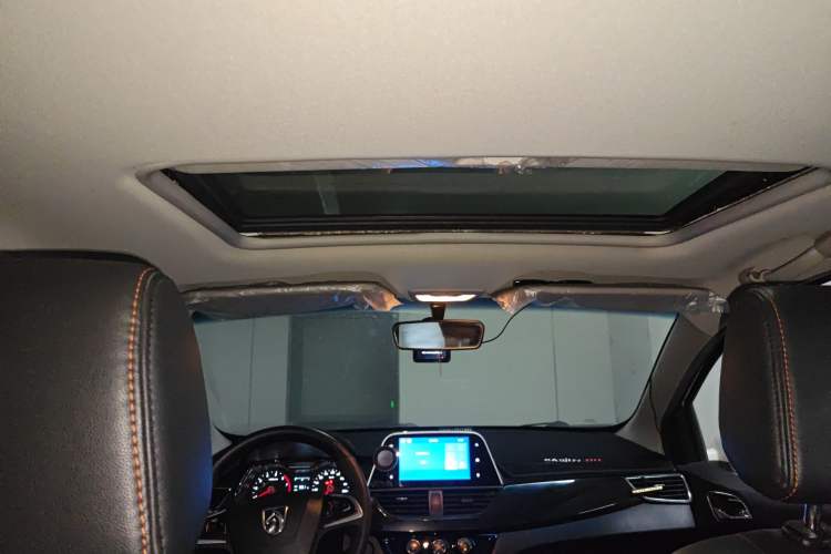 Used Baojun 310 2016 1.2L Manual Luxury Model Headliner