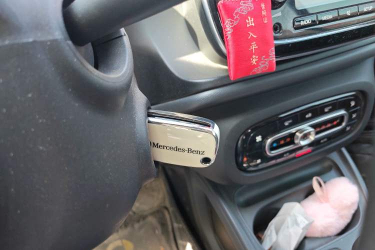 Used smart fortwo 2015 1.0L 52 kW hardtop Dynamic version
