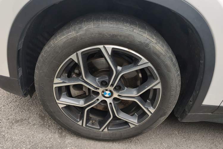 Used BMW X1 2021 Restyled sDrive25Li Leading Edition Left Front Wheel Hub