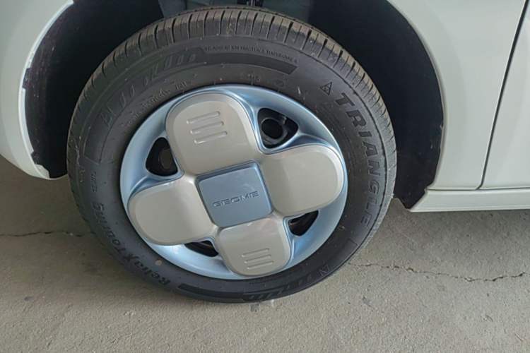 Used Geely Galaxy Panda 2024 Panda Mini 200km Endurance Bear
