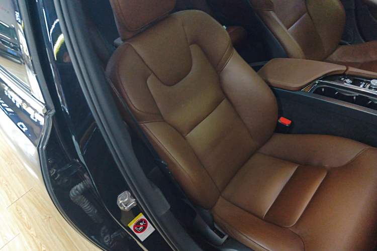 Used Volvo S90 2020 T5 Zhiyi Luxury Edition