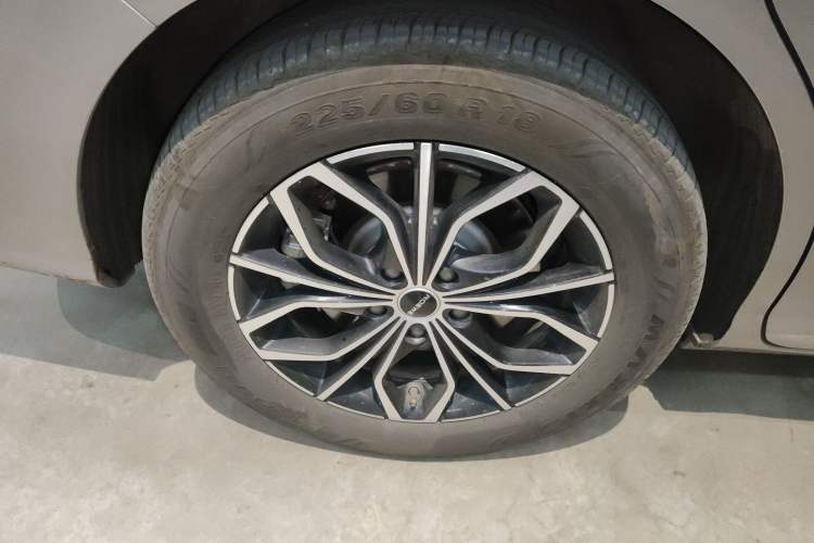 Used Roewe iMAX8 New Energy 2025 1.5T DMH Lu Zun Deluxe Edition
