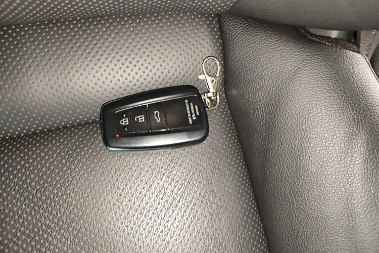 Used Toyota Camry 2018 2.5G Luxury Edition
