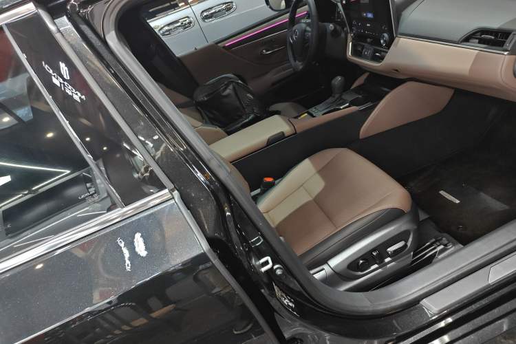 Used Lexus ES 2025 200 Premium Edition