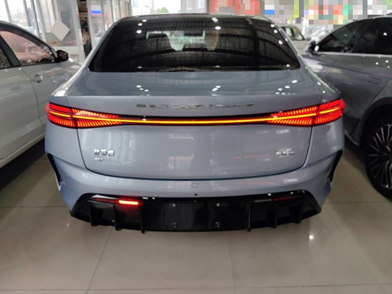 Used BYD Seal 2022 700 km Long-Range Rear-Wheel-Drive Version — 5